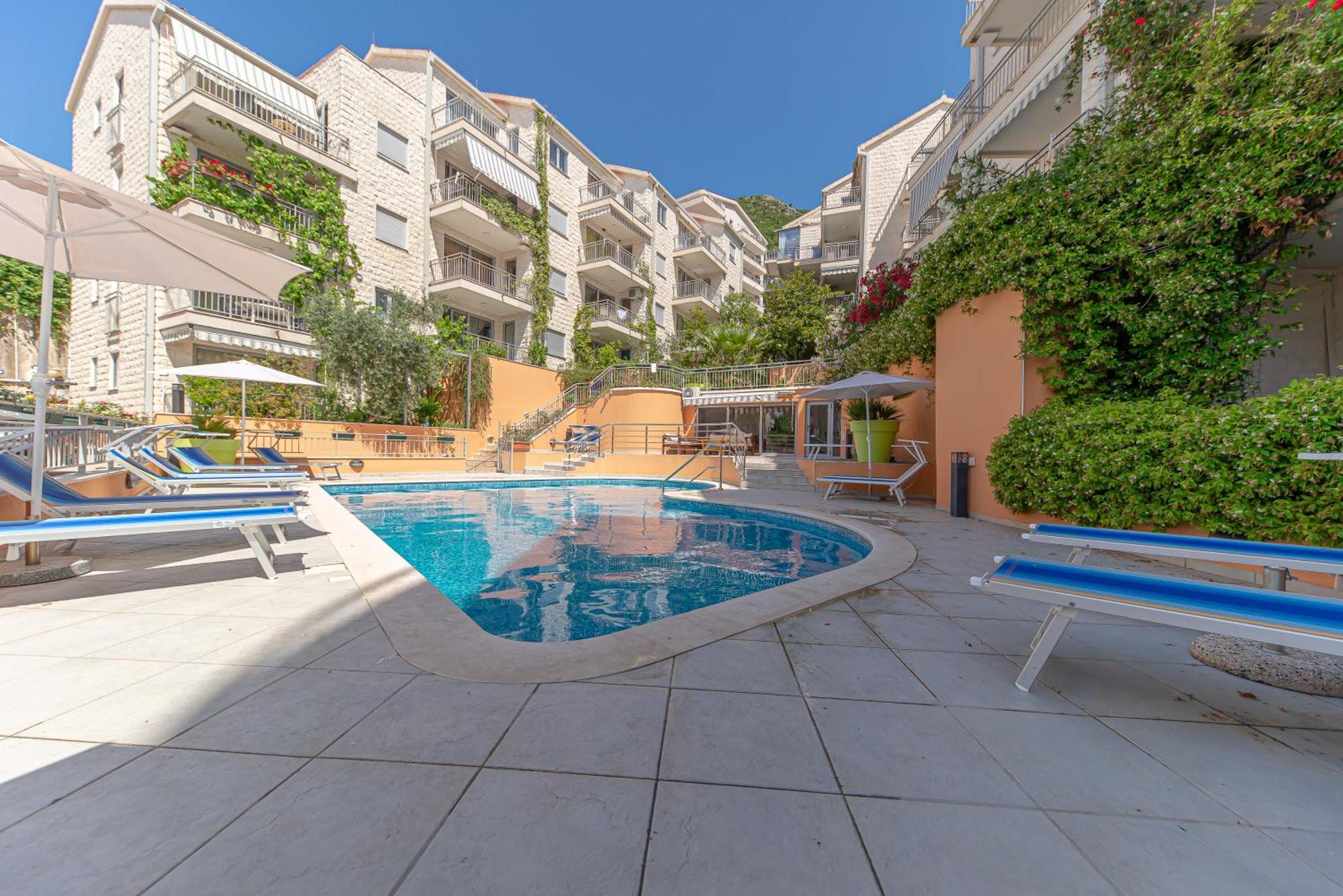 Petrovac Bay Apartments Eksteriør billede